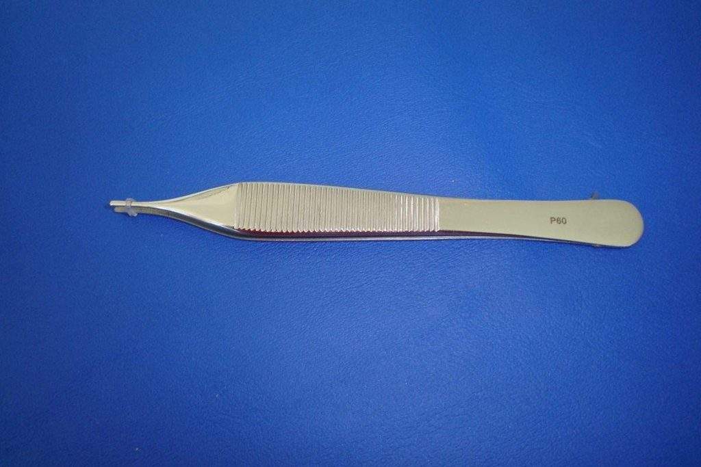 Pinça Adson 12cm com serrilha – Cirúrgica Mache Equipamentos Hospitalares